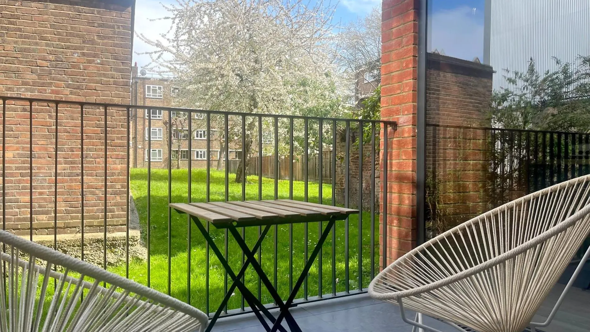 Shoreditch Apartments By Dc London Rooms United Kingdom