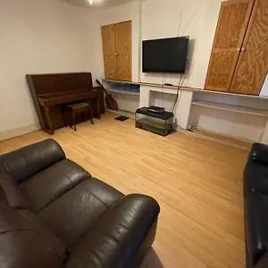  Homestay Elmdene Road - Large