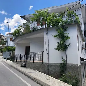 Click Appartement Gjirokastër